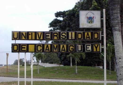 Universidad de Camagüey. Burda manipulación histórica.