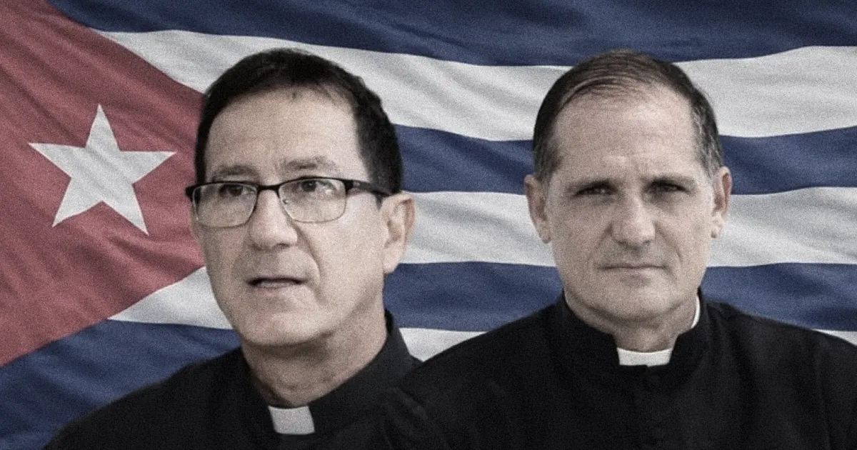 Sacerdotes Alberto Reyes y Castor Álvarez © Facebook / Osvaldo Gallardo González